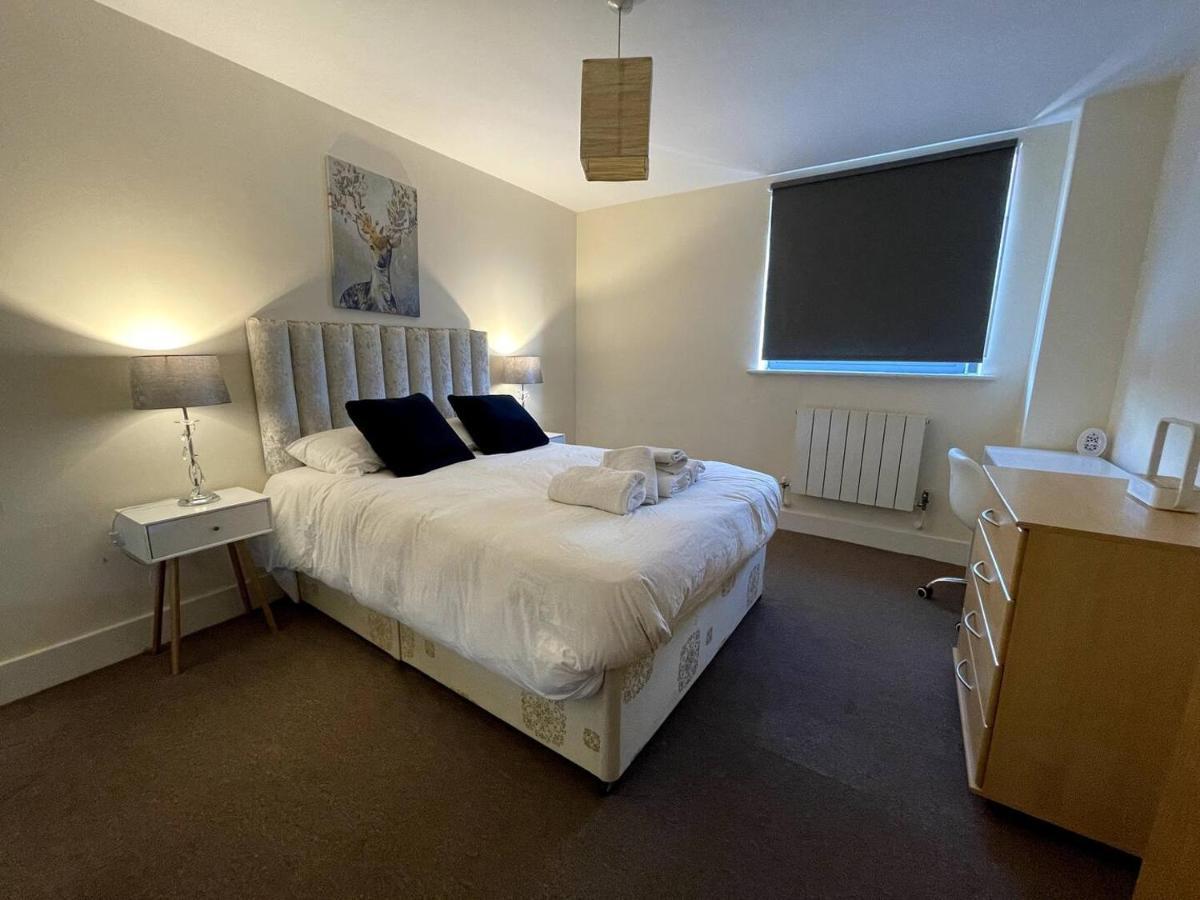 Lovely 2 Bedroom Apartment With Amazing Views In E14 Londra Esterno foto